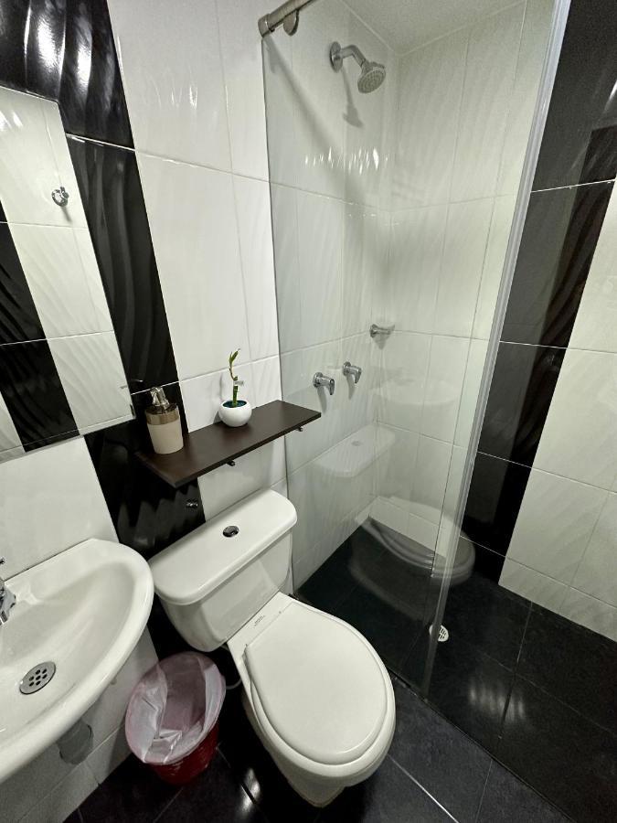 Habitacion Cerca Al Aeropuerto El Dorado Bogotá Eksteriør billede